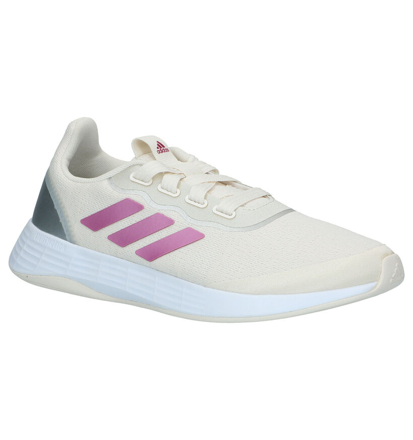 adidas QT Racer Sport Baskets en Ecru pour femmes (284814)