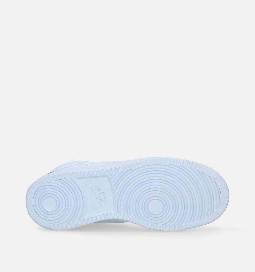 Nike Court Vision Mid Baskets en Blanc pour femmes (332416)