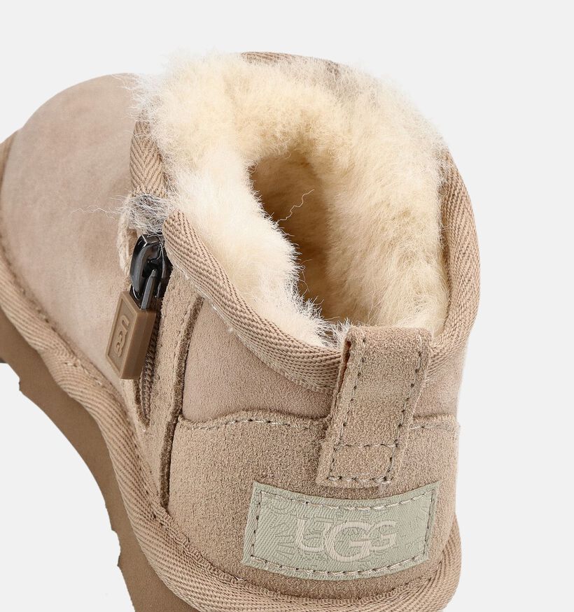 UGG Classic Ultra Mini Bottes d'hiver en Beige pour filles (377997)