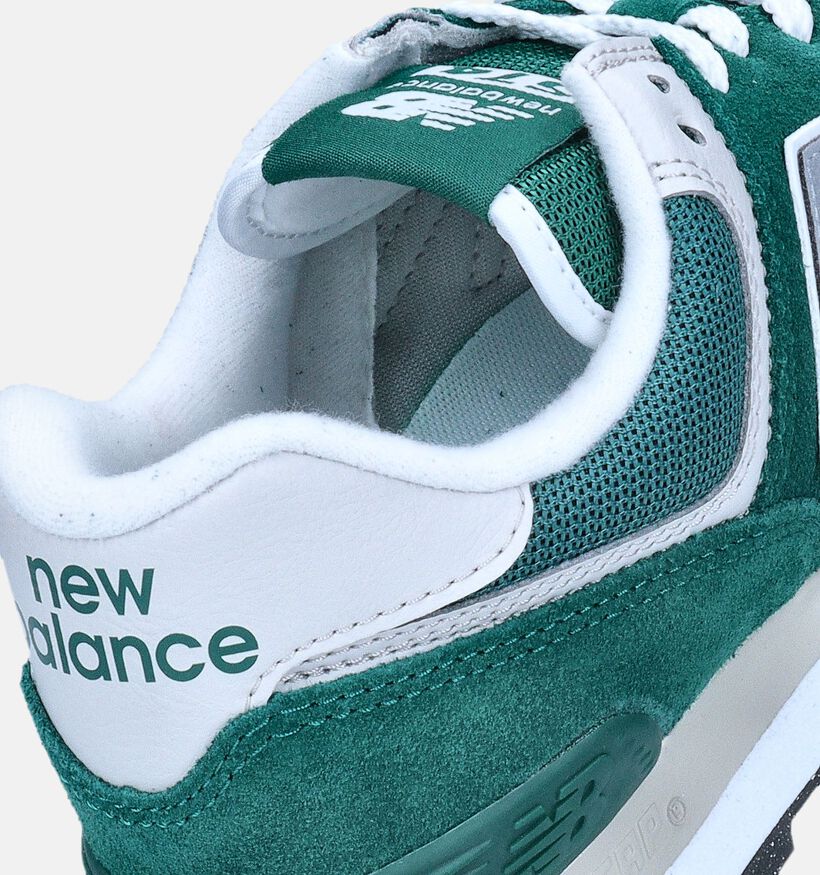 New Balance U 574 Baskets en Vert pour femmes (349403)