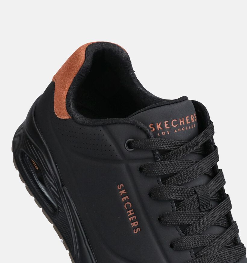 Skechers Uno Suited On Air Baskets basses en Noir pour hommes (375636) - pour semelles orthop&eacute;diques
