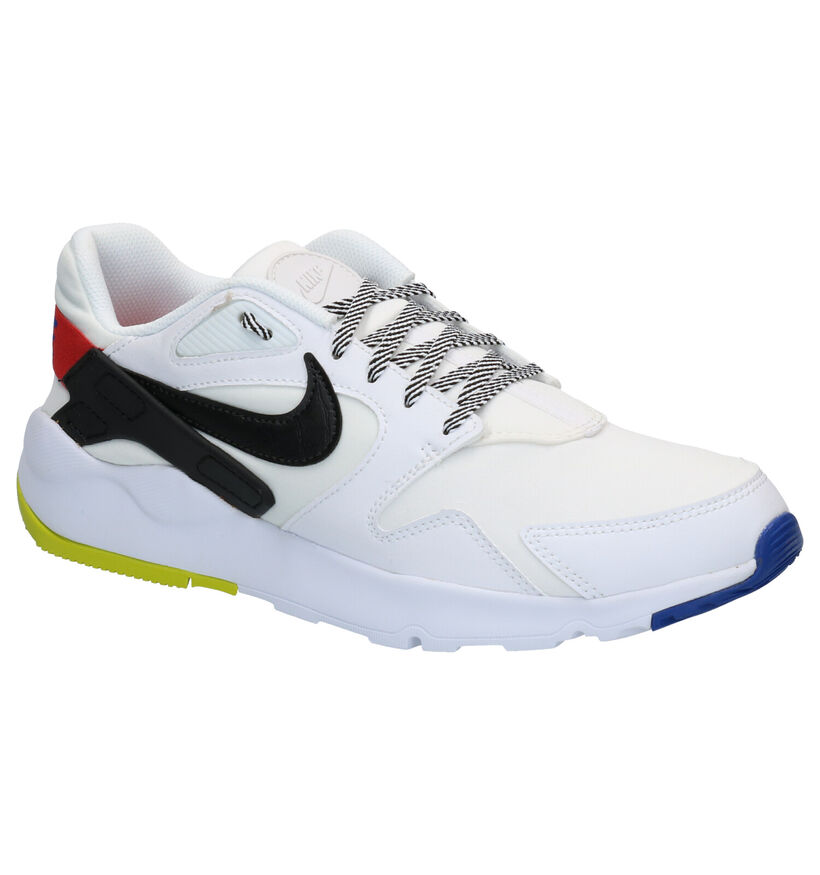 Nike Victory Zwarte Sneakers in kunstleer (261689)