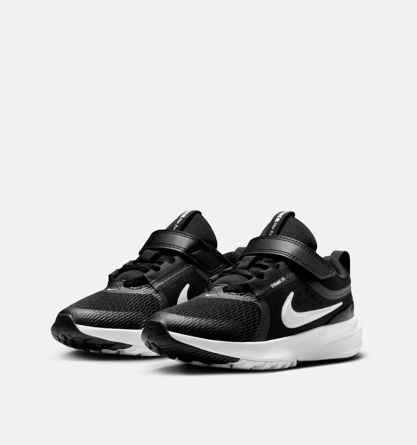 Nike Star Runner 5 Zwarte Sneakers voor jongens (373413)