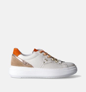 Baskets blanc