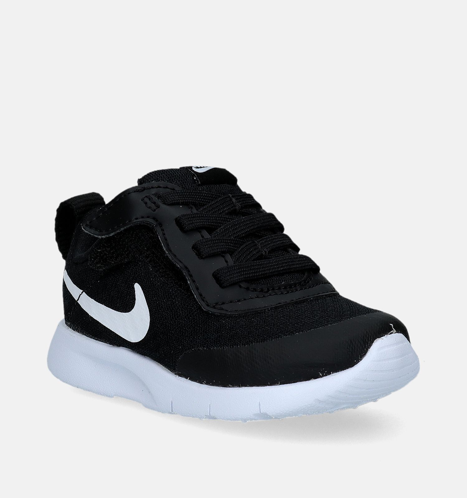 Chaussures nike tanjun noir outlet