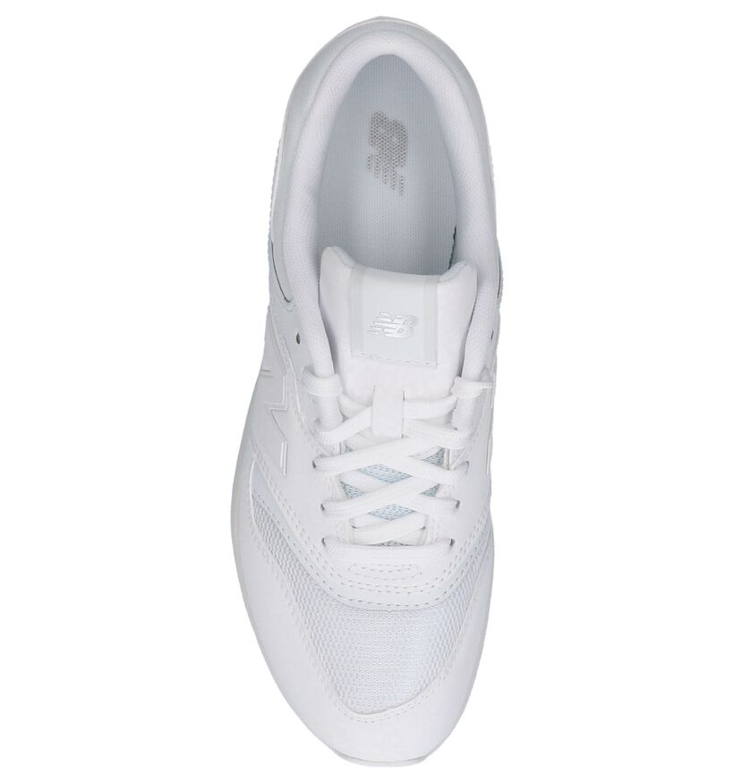 New Balance WL697 Witte Sneakers in kunstleer (220608)