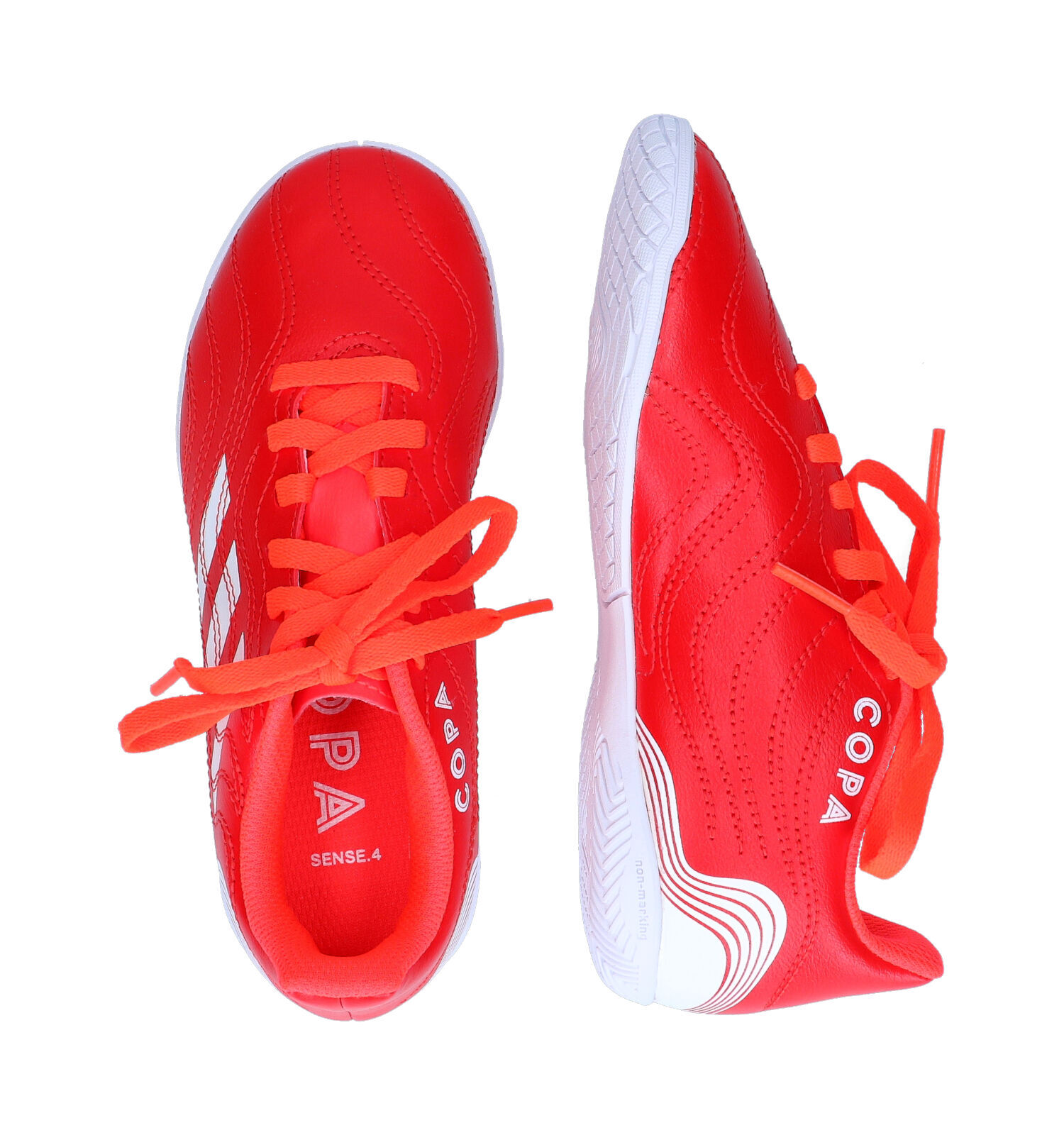 Chaussures de foot rouge