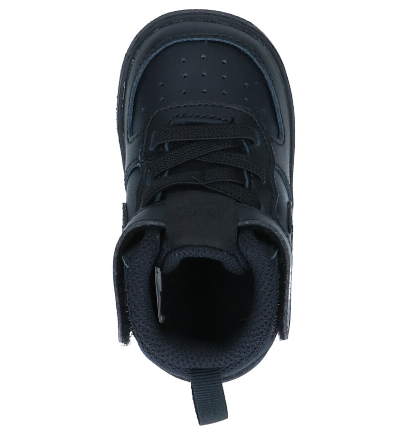 Nike Court Borough Baskets en Noir en cuir (293613)
