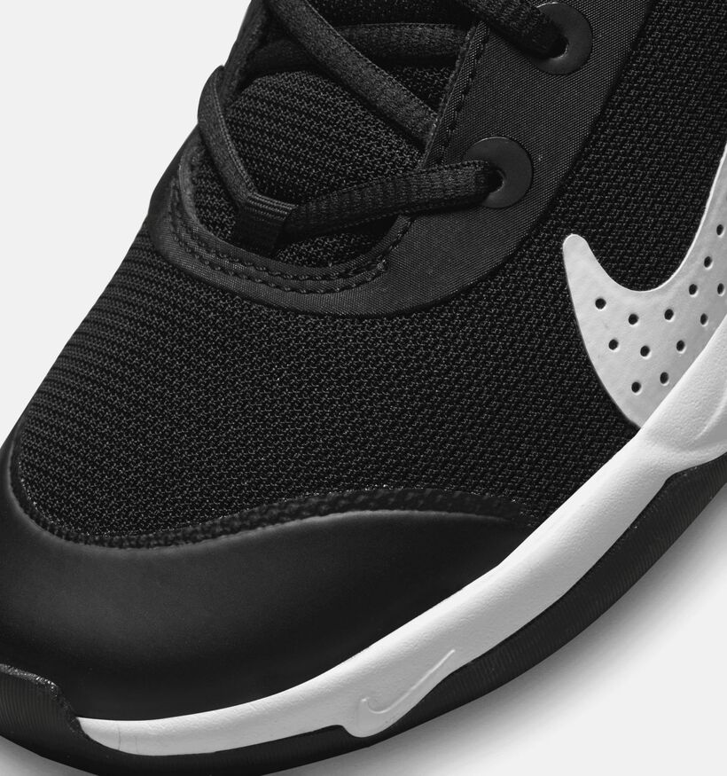 Nike Omni Multi-Court Zwarte/Witte Sportschoenen voor meisjes, jongens (364690) - geschikt voor steunzolen
