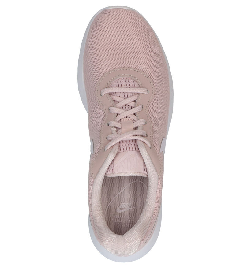 Nike Tanjun Zwarte Sneakers voor dames (324623)