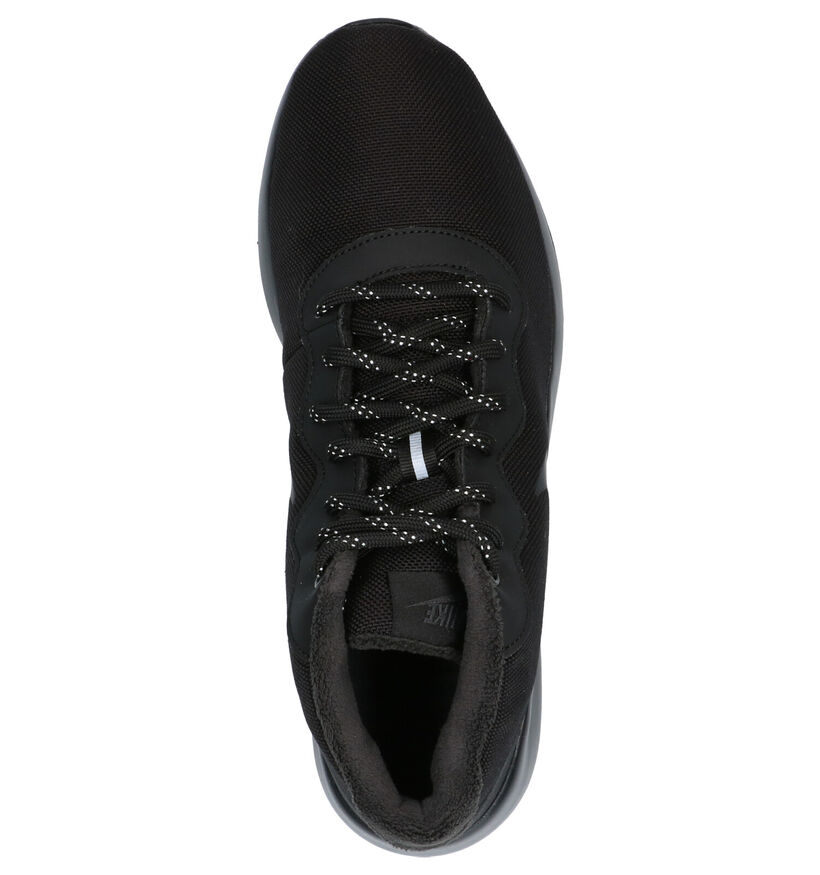 Nike Tanjun Chukka Zwarte Sneakers in stof (254034)