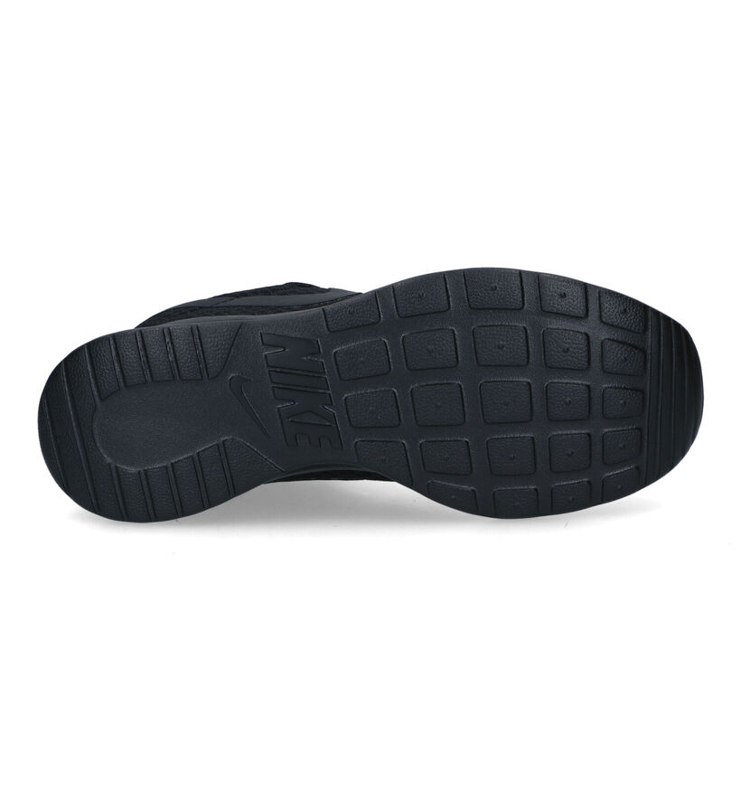 Nike Tanjun Zwarte Sneakers voor dames (324623)