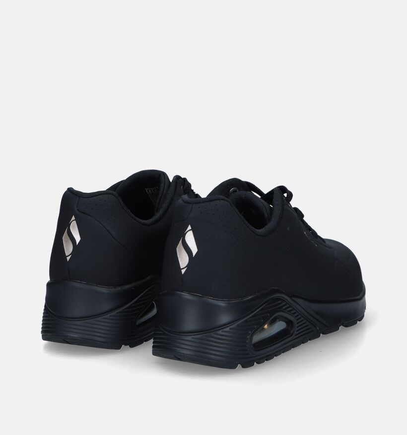 Skechers Uno Stand On Air Baskets en Noir pour femmes (350488)