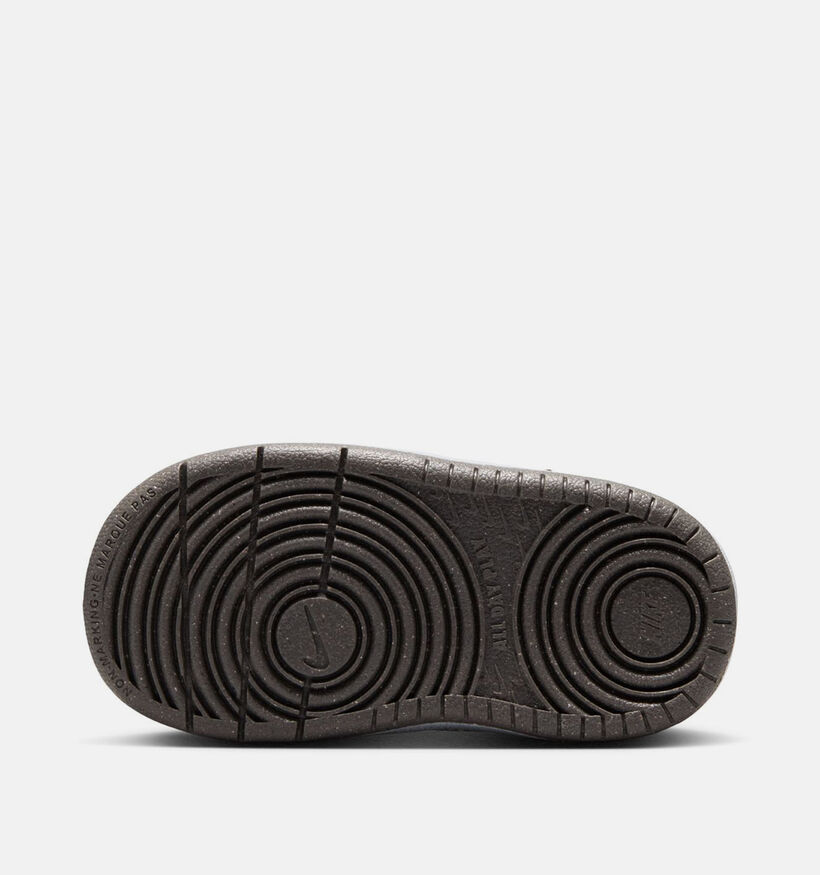 Nike Court Borough Low Baskets basses en Marron pour filles (376159)
