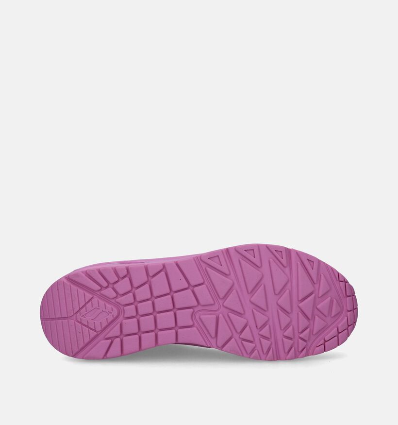 Skechers Uno Stand On Air Baskets en Noir pour femmes (350488)