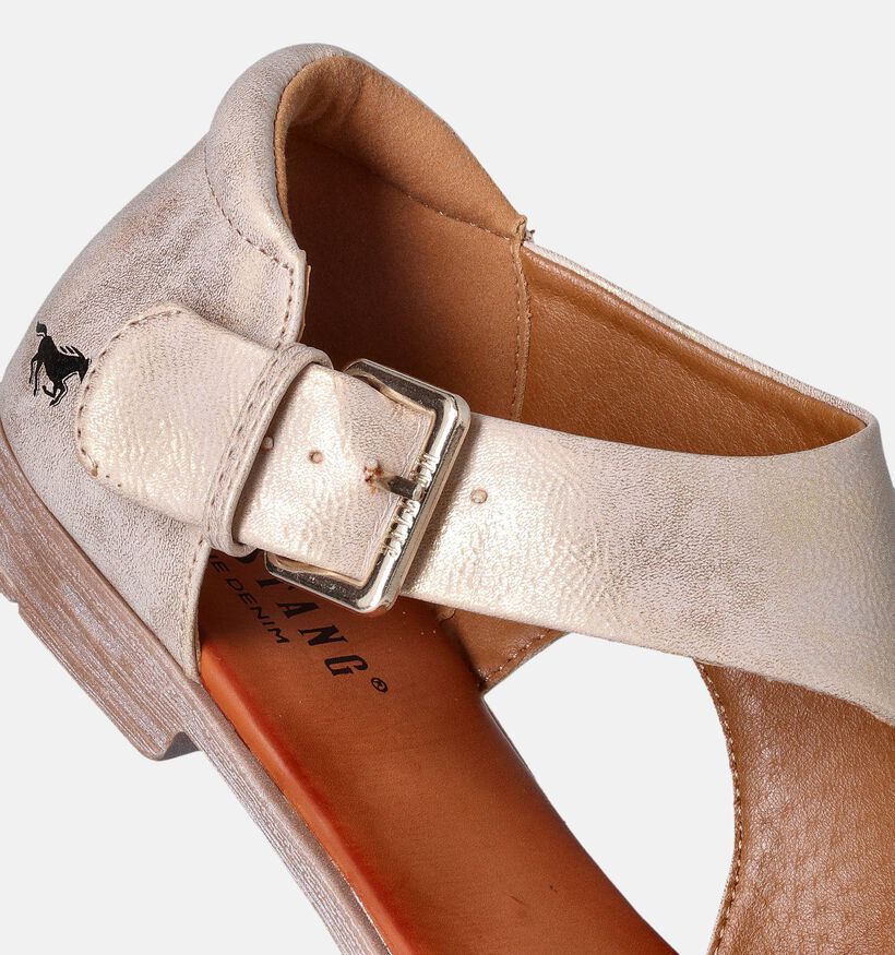 Mustang Sandales avec talon fermé en Or pour femmes (353423)