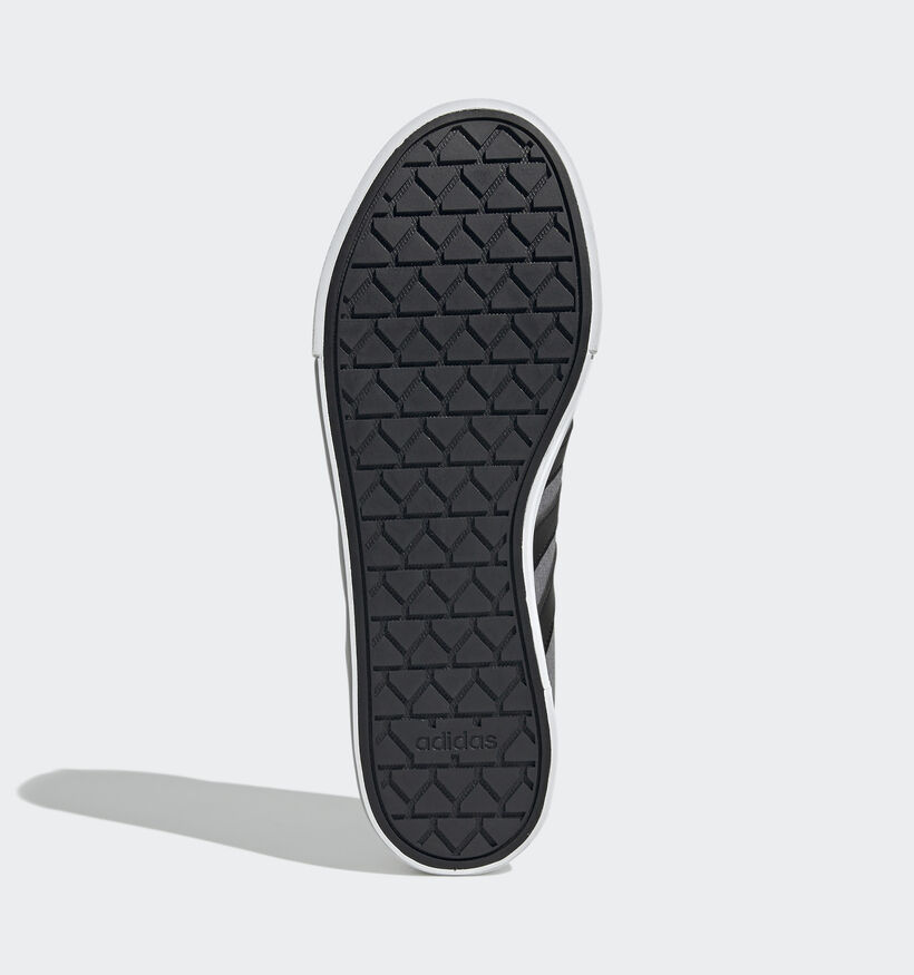 adidas Baskets basses en Gris pour hommes, garçons (350258) - pour semelles orthopédiques