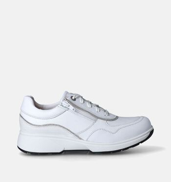 Baskets blanc