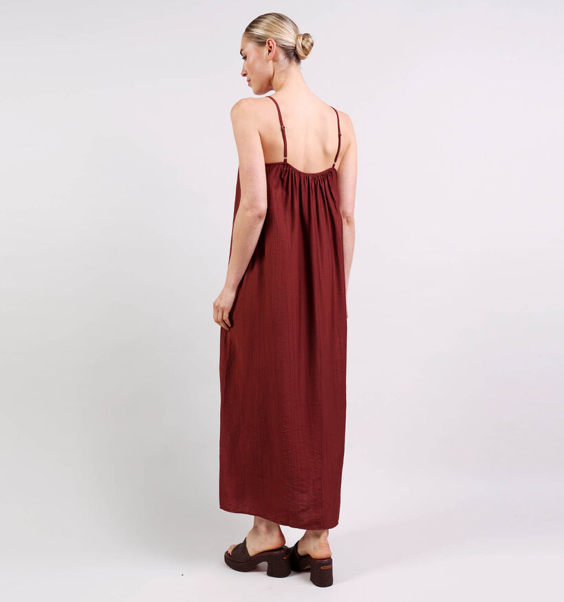 Vero Moda Vira Singlet Robe mi-longue en Marron pour femmes (369403)