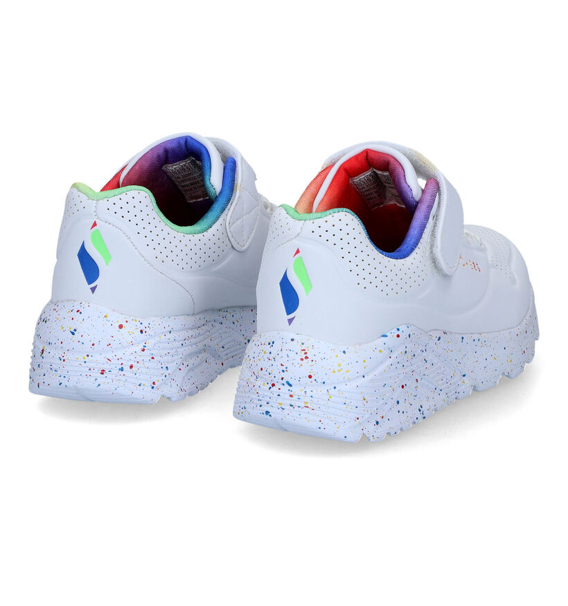 Skechers Uno Lite Rainbow Baskets en Blanc pour filles (318194)