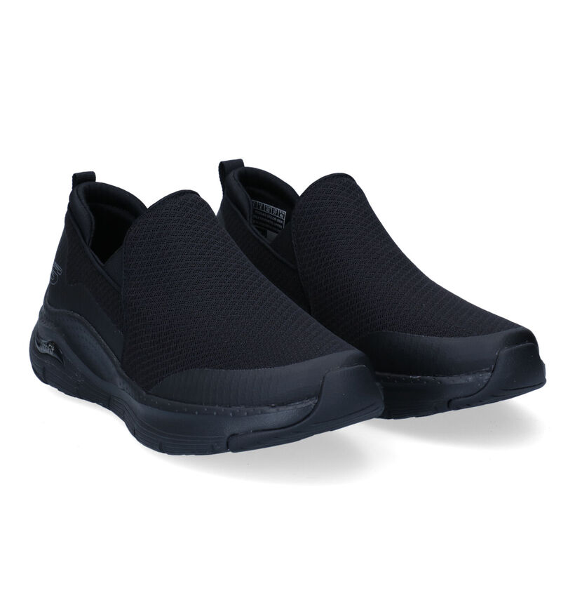 Skechers Arch Fit Banlin Zwarte Instappers in stof (301198)