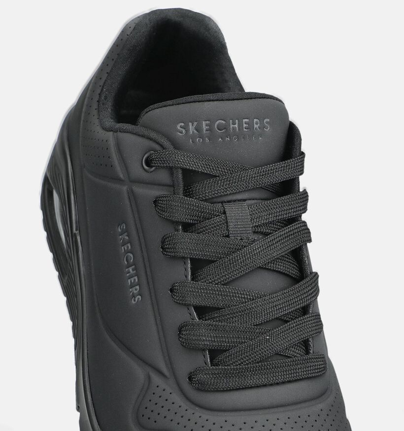 Skechers Uno Stand On Air Baskets basses en Noir pour hommes (377003)