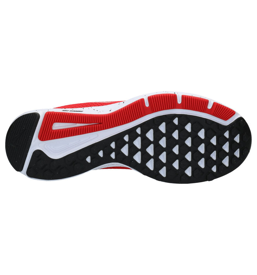 Nike Quest 2 Rode Sneakers in stof (266628)