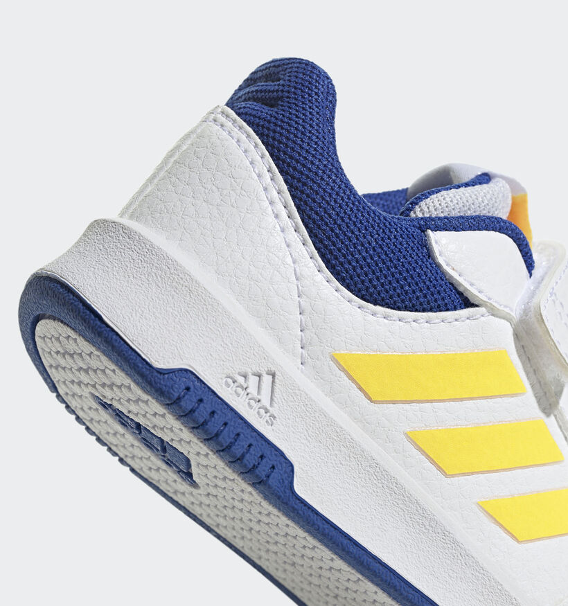 adidas Tensaur Sport 2.0 CF Baskets pour b&eacute;b&eacute; en Blanc pour filles, gar&ccedil;ons (334842) - pour semelles orthop&eacute;diques