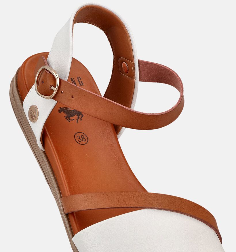 Mustang Witte/Cognac Platte Sandalen voor dames (372127)