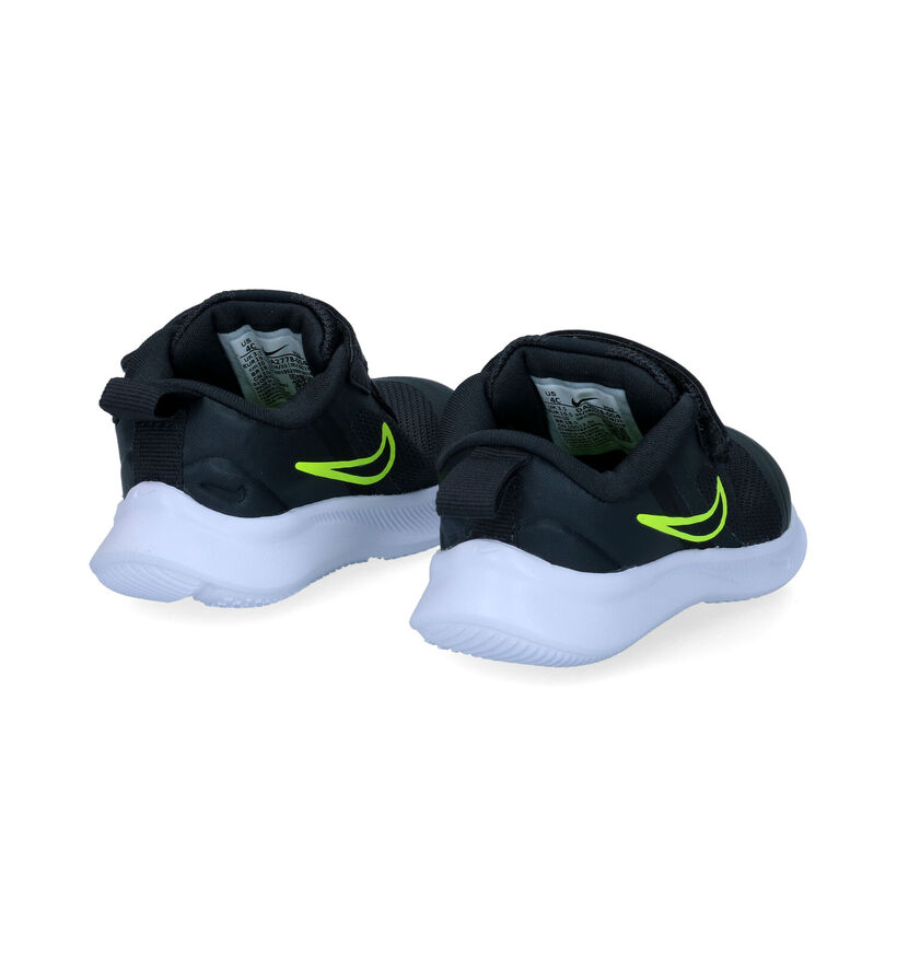 Nike Star Runner 3 Baskets en Noir pour garçons (308983)