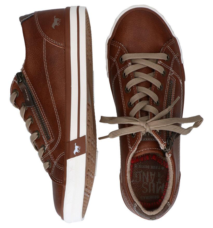 Mustang Baskets casual en Jaune ocre en simili cuir (313803)