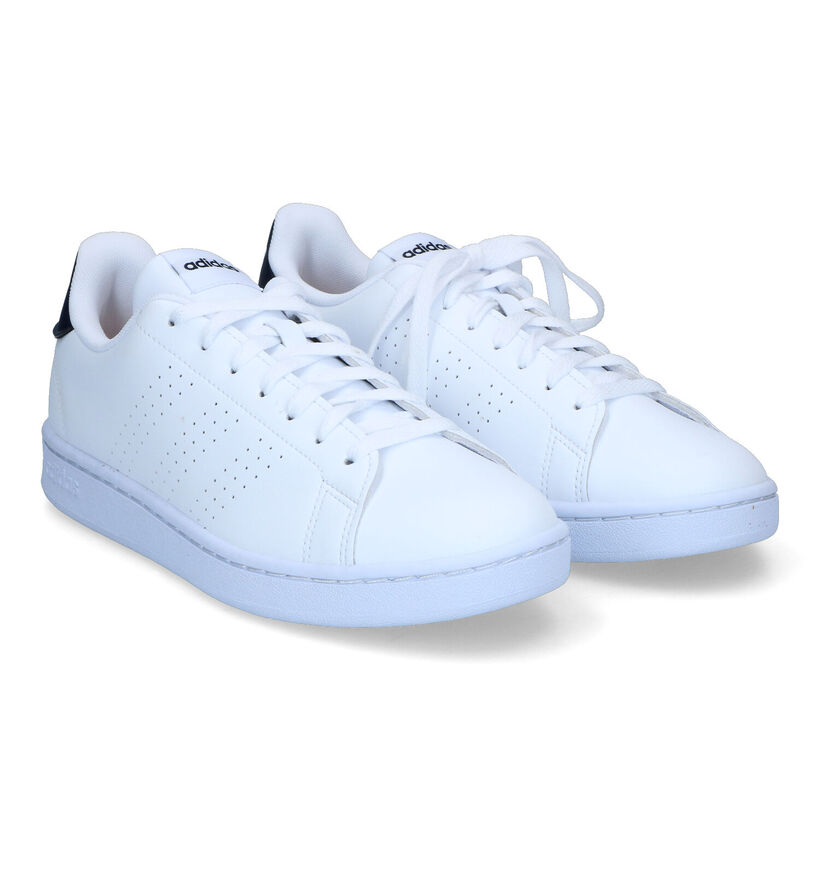 adidas Advantage Baskets en Blanc pour hommes (319044) - pour semelles orthopédiques