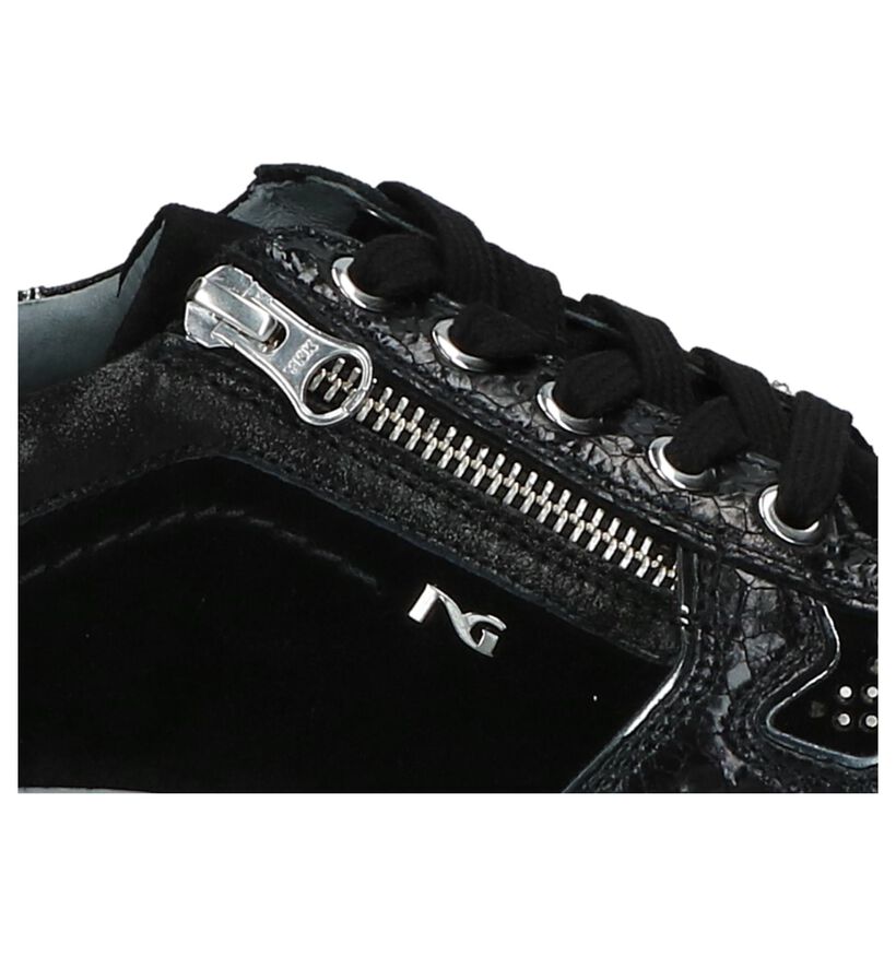 NeroGiardini Zwarte Sneakers met Steentjes in daim (226483)