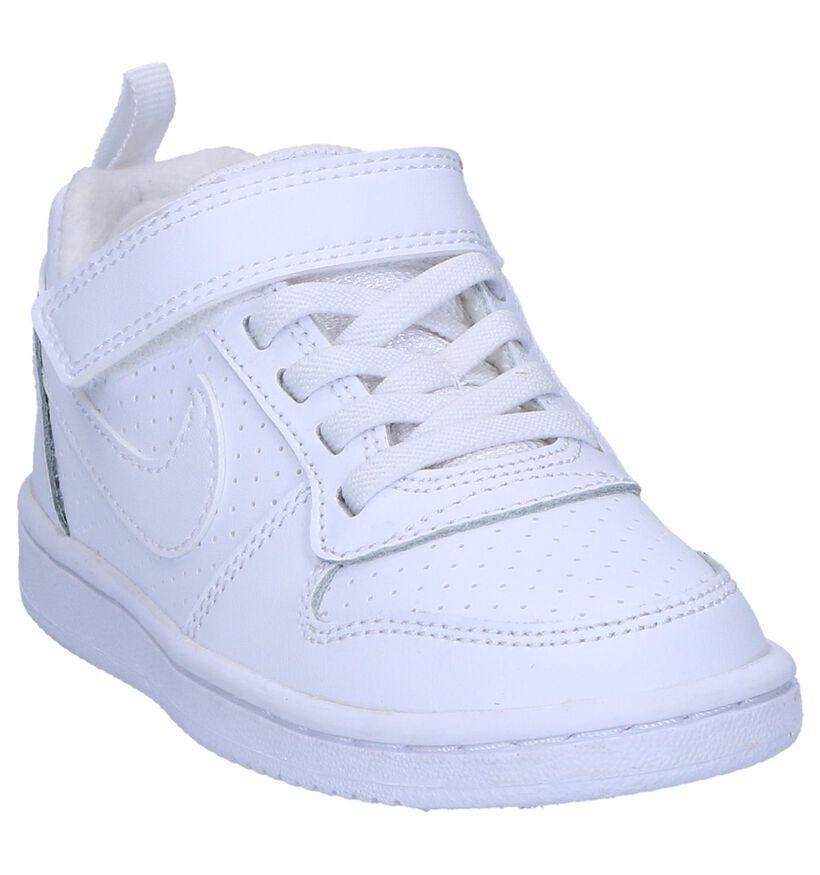 Nike Court Borough Low Baskets en Blanc en cuir (293604)