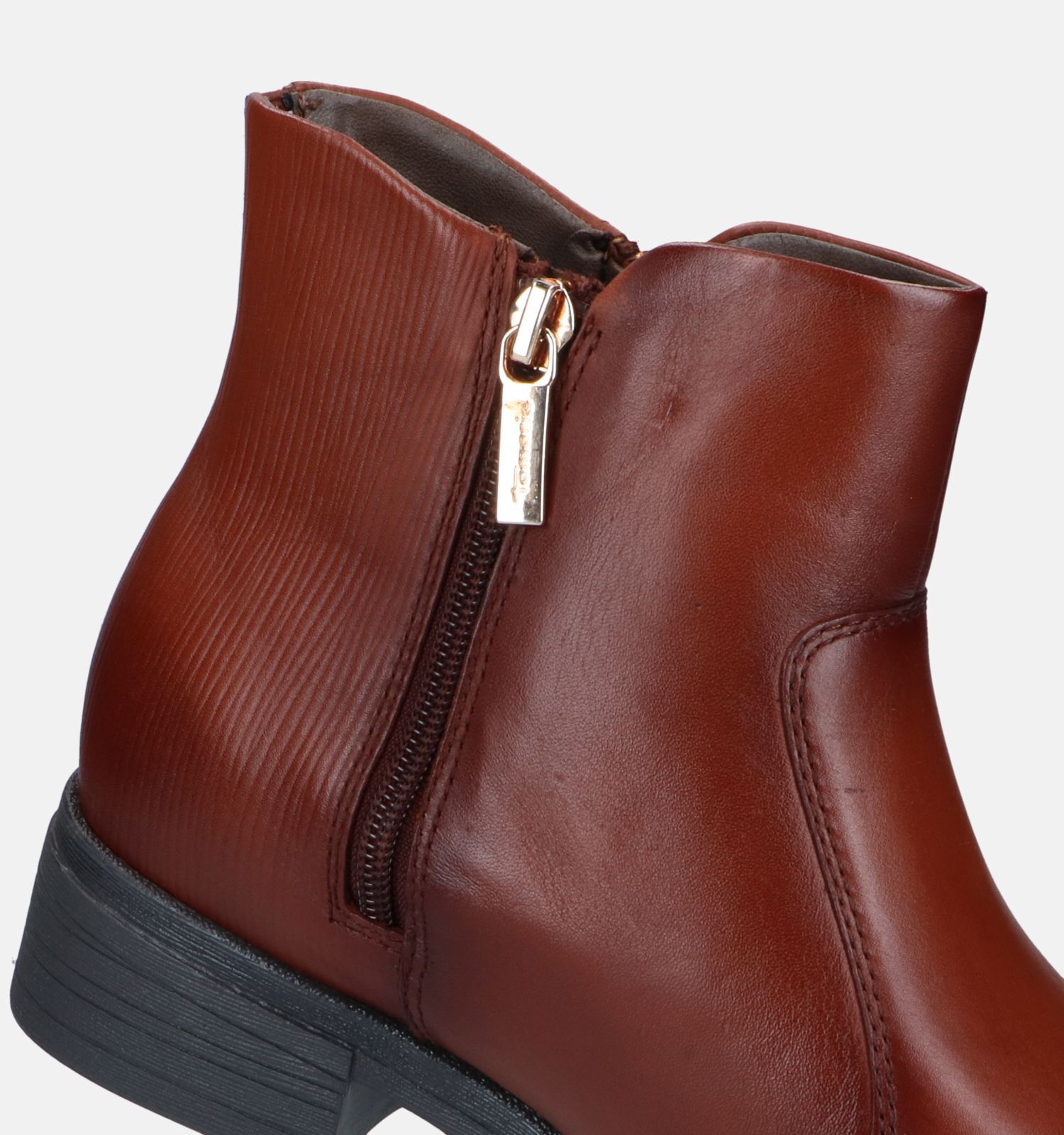 Bottines plates new arrivals tamaris