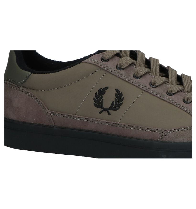 Fred Perry Baskets basses en Vert kaki en textile (224297)