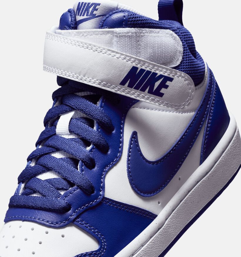 Nike Court Borough Baskets montantes en Blanc pour garçons (364594)