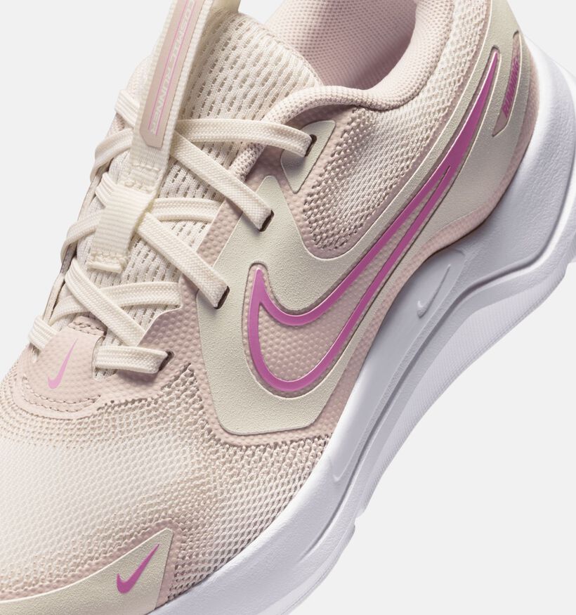Nike Cosmic Runner Baskets basses en Beige pour filles (367247)