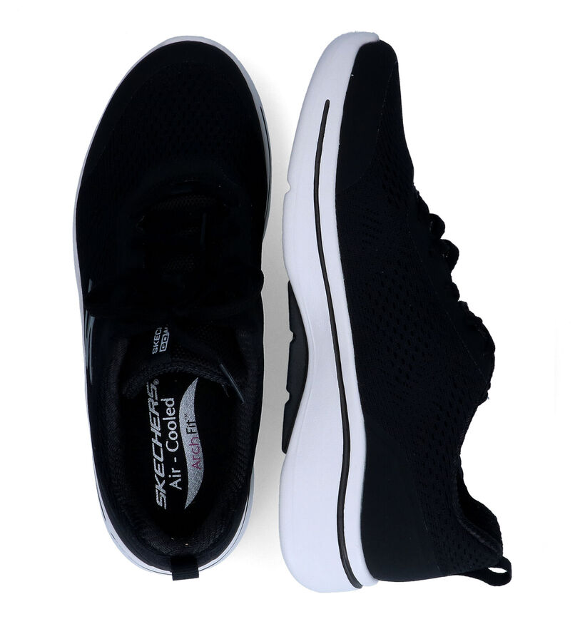 Skechers Go Walk Arch Fit Motion Breeze Blauwe Sneakers in stof (310877)