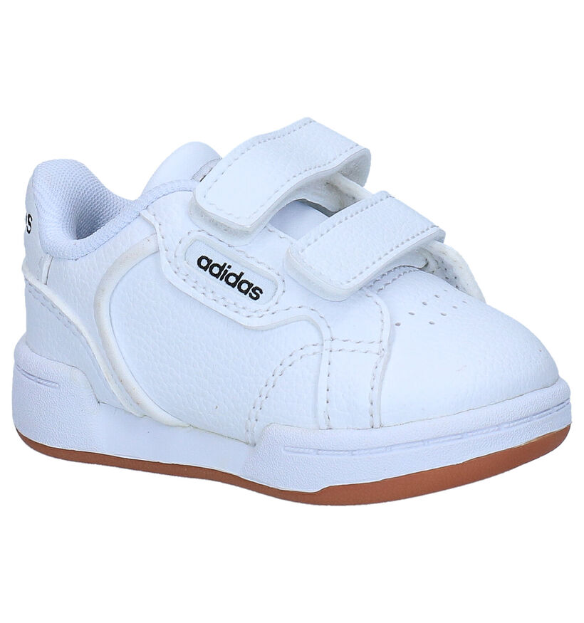 adidas Roguera I Witte Babysneakers in kunstleer (290780)