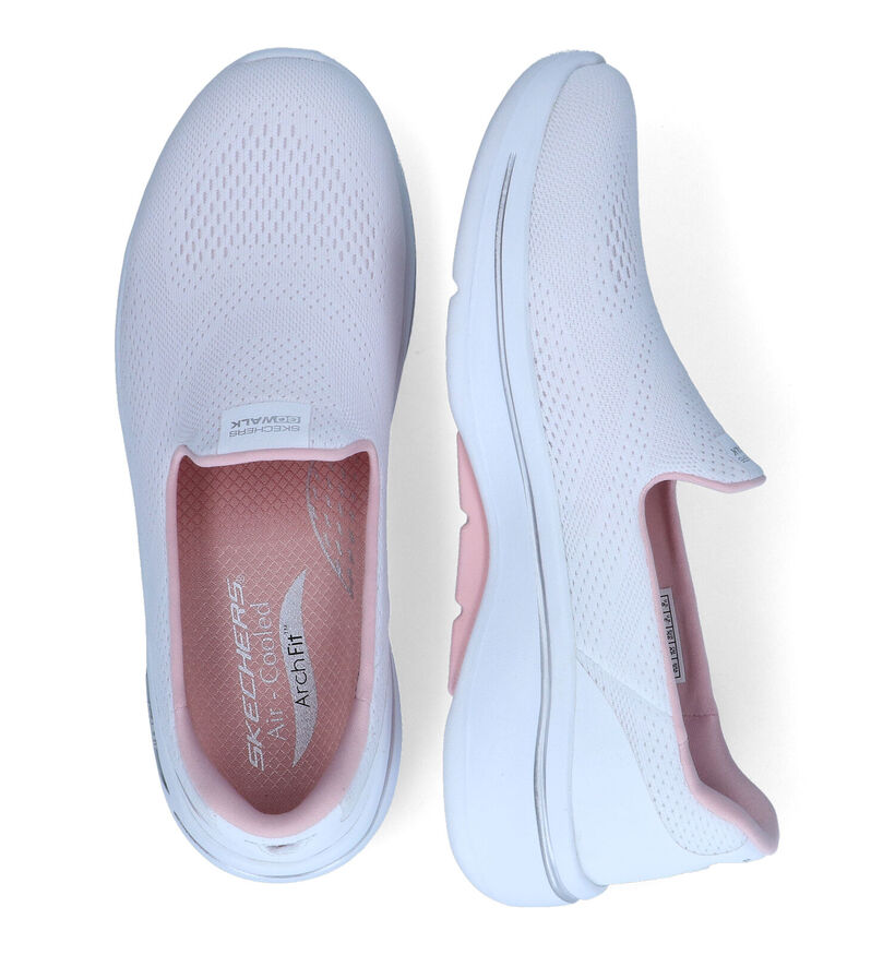 Skechers Go Walk Arch Fit Witte Slip-on Sneakers in stof (302119)