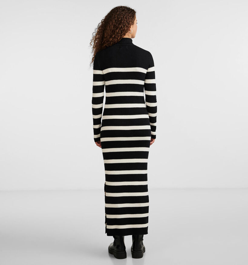 Pieces Anika Robe avec col roulé en Noir pour femmes (338453)