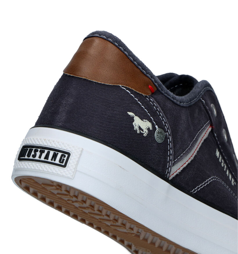 Mustang Slip-ons en Blanc pour femmes (336423)