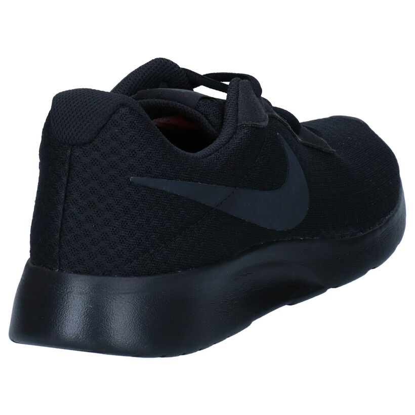 Nike Tanjun Zwarte Sneakers voor heren (309098)