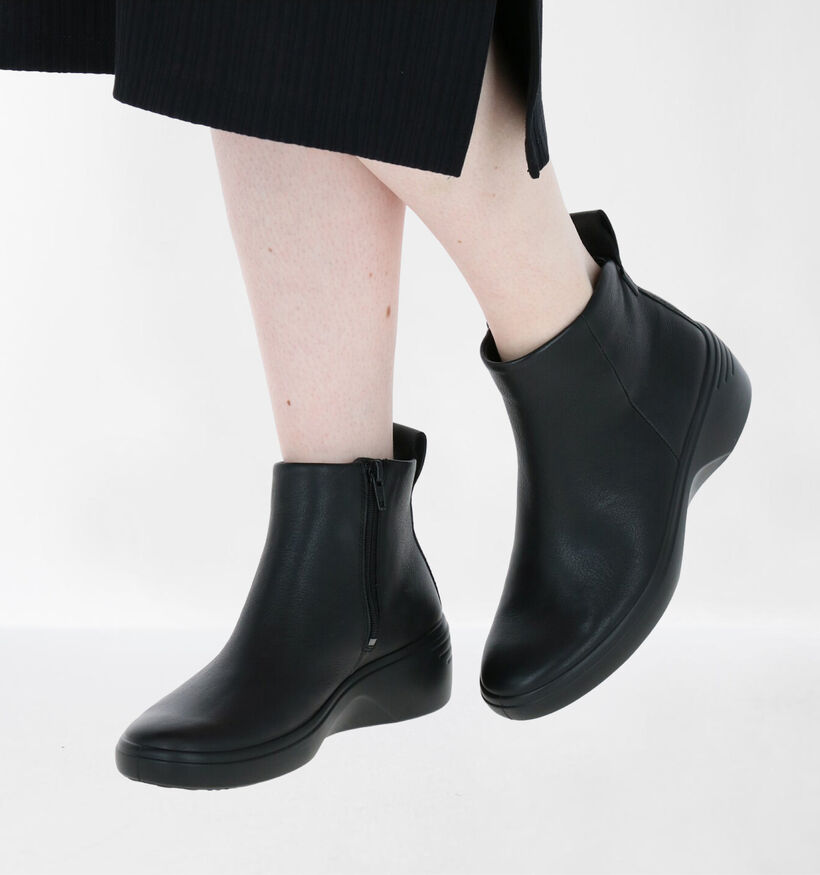 ECCO Soft Wedge 7 Zwarte Enkellaarzen in leer (280881)