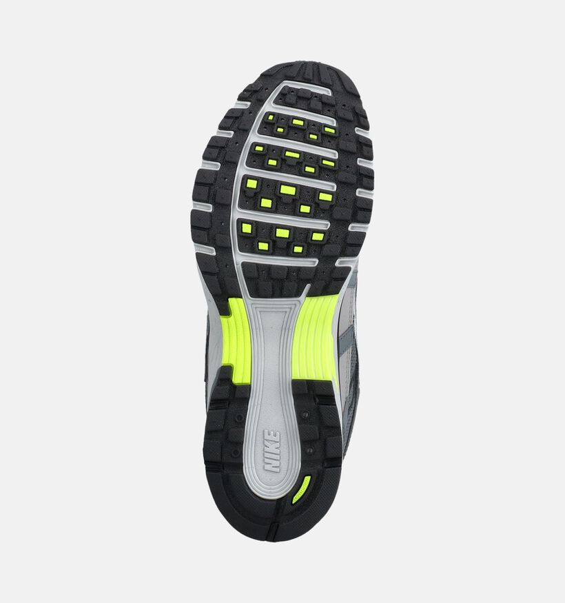 Nike P-6000 Baskets basses en Gris fonc&eacute; pour hommes (376112)