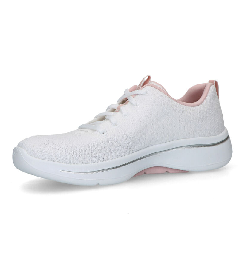 Skechers Go Walk Arch Fit Baskets en Blanc pour femmes (319365) - pour semelles orthopédiques