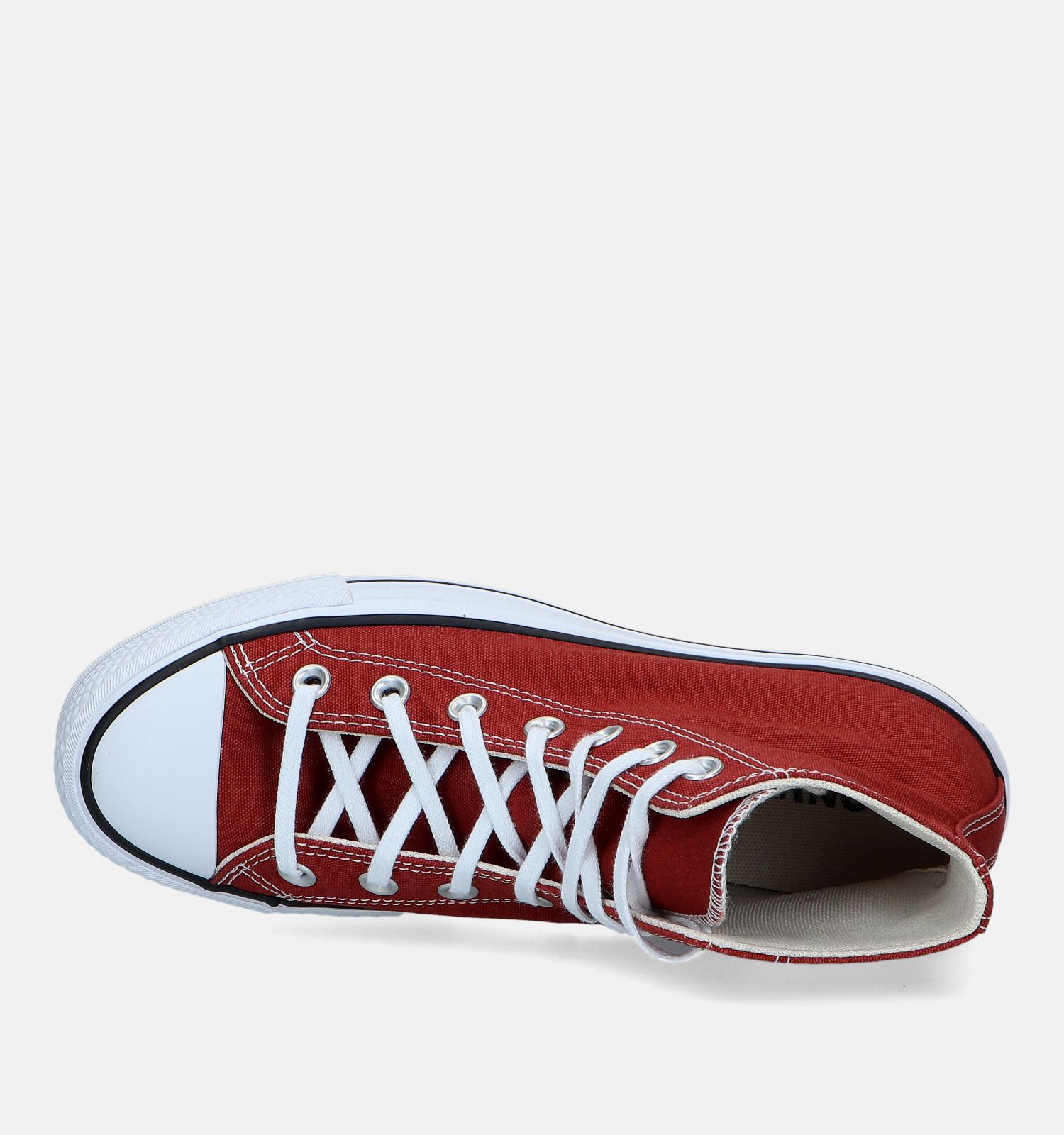 Baskets rouge
