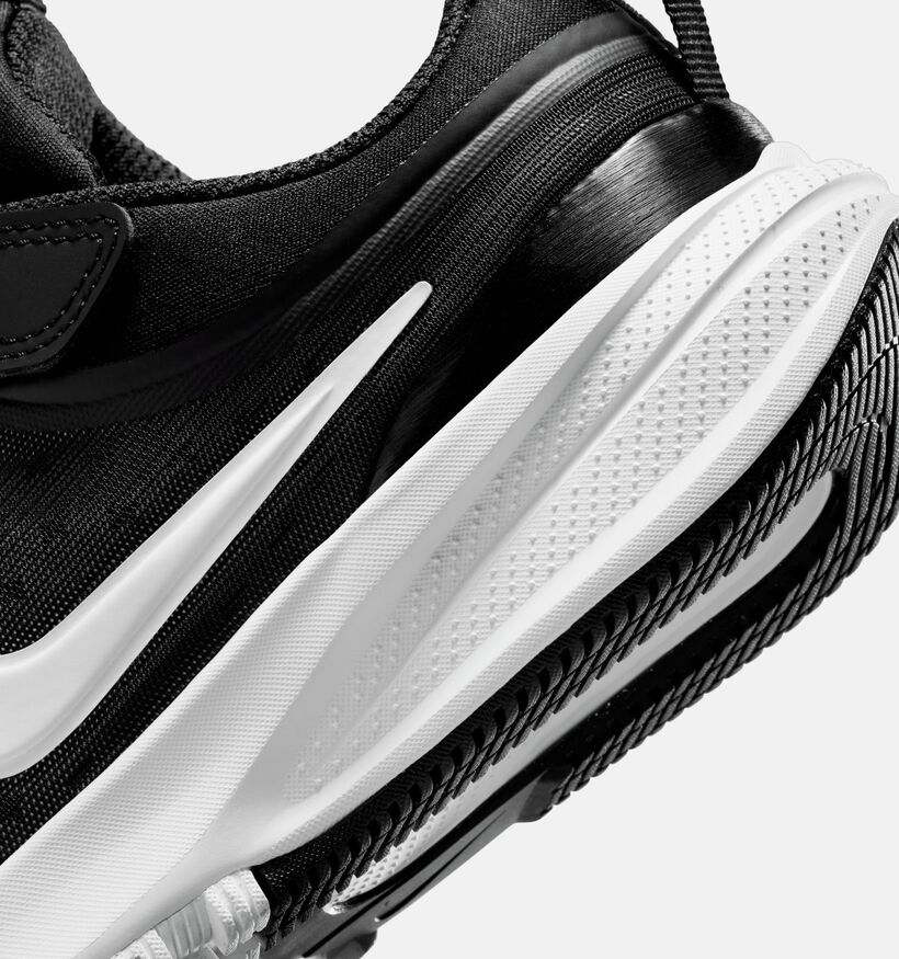 Nike Star Runner 5 Zwarte Sneakers voor jongens (373413)