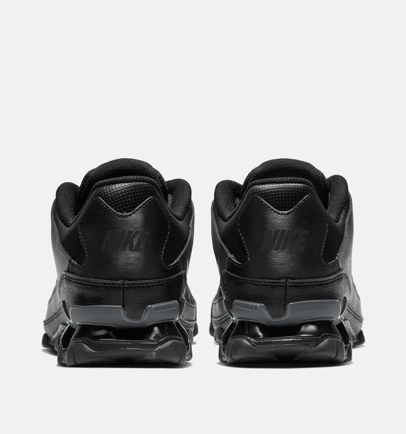 Nike Reax 8 TR Baskets basses en Noir pour hommes (373117) - pour semelles orthop&eacute;diques